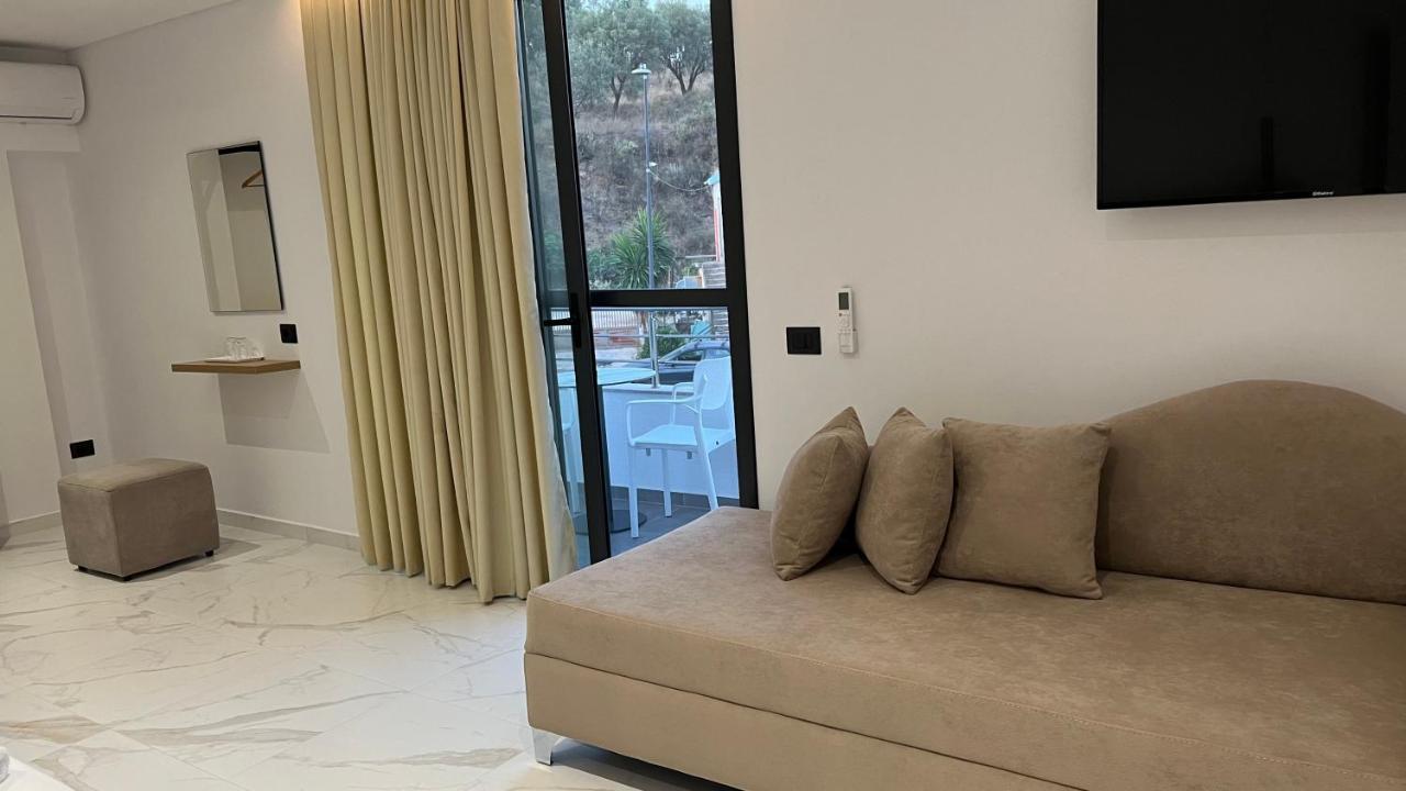 Vila Mia Sarandë Esterno foto